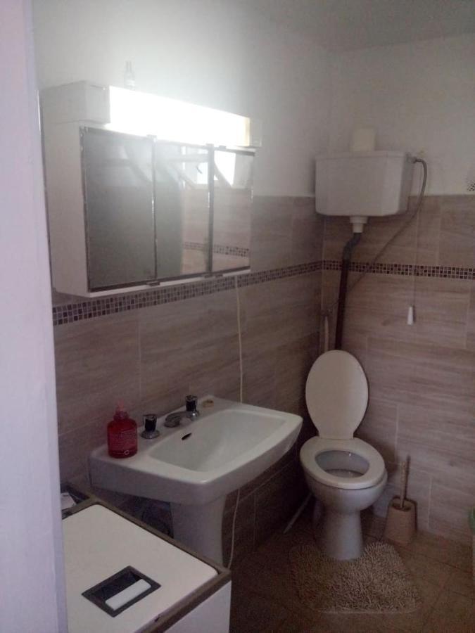 Kert Övezeti Lakás Gyöngyös Exterior foto