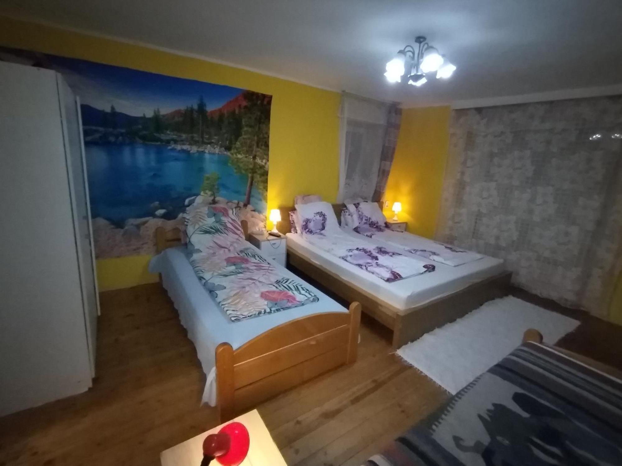Kert Övezeti Lakás Gyöngyös Exterior foto