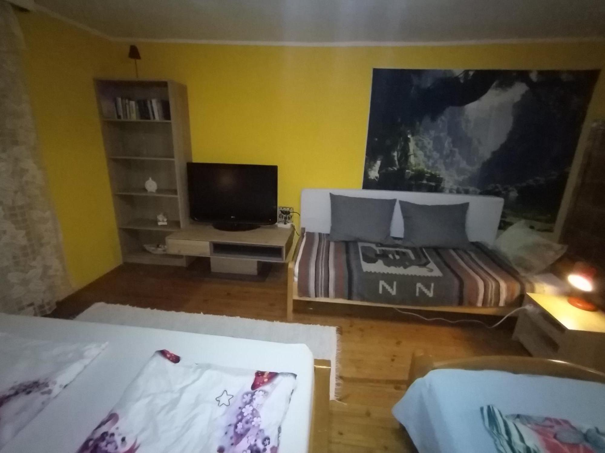 Kert Övezeti Lakás Gyöngyös Exterior foto